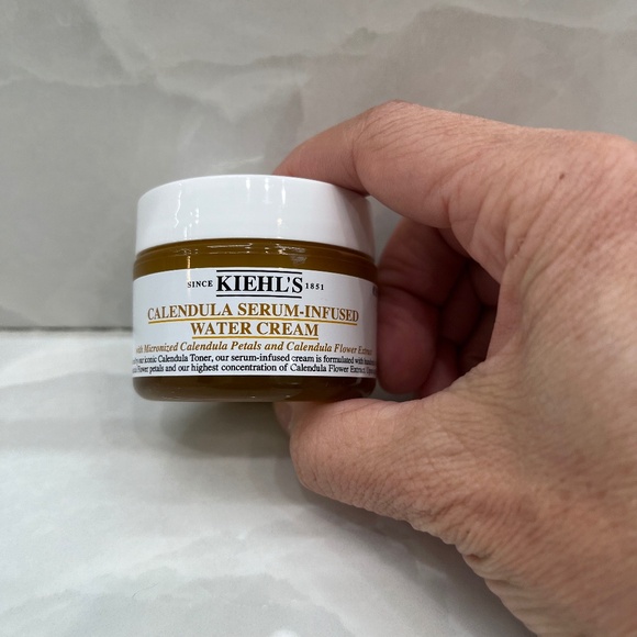 Kiehl’s Calendula Serum-Infused Water Cream - 0.95 Oz - Never Used - Picture 1 of 7